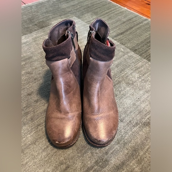 Antelope Brown leather Heeled Booties Red Buckle 38 / 7-7.5 - Picture 2 of 7